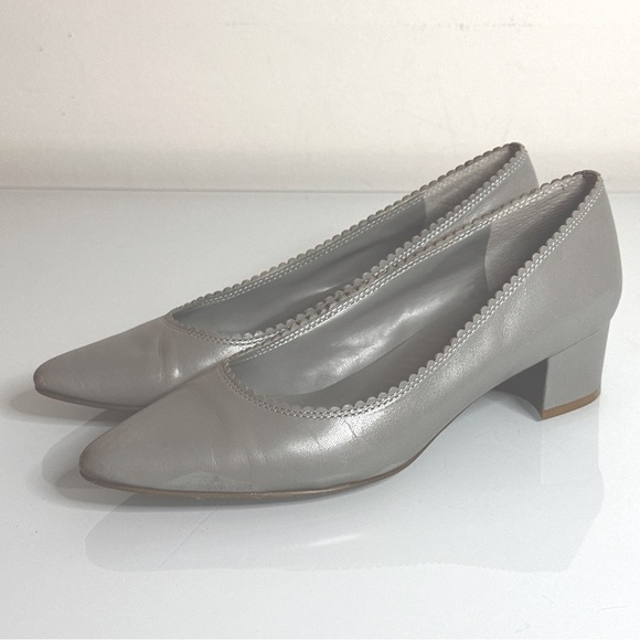 Lauren Ralph Lauren Scallop Pumps 7 Block Heel Gray - Picture 8 of 8